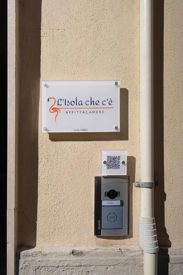 L'Isola Che C'E Ξενοδοχείο Κάλιαρι Εξωτερικό φωτογραφία
